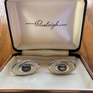 PENNLEIGH silver tone with blk gem cufflinks